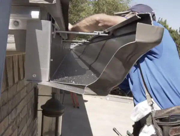 gutter services Farmers Loop